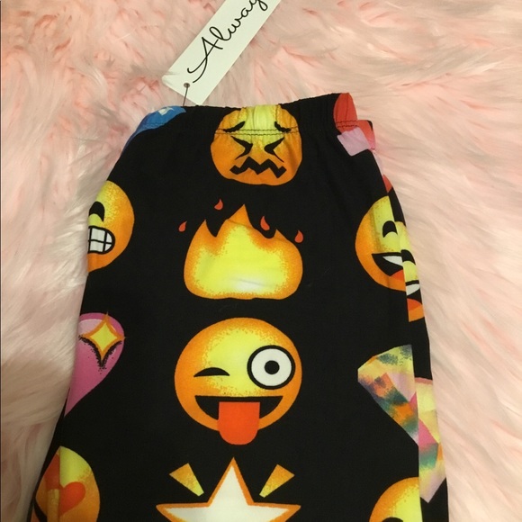 🆕New Emoji Legging - Picture 8 of 8